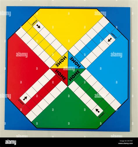 Board Game Hi Res Stock Photography And Images Alamy