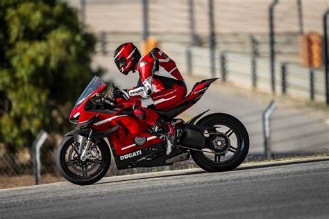 2020 Ducati Panigale Superleggera V4