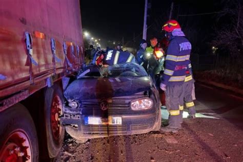 Accident N A Tileu Doi Adul I I Doi Copii Mici Au Fost Transporta I