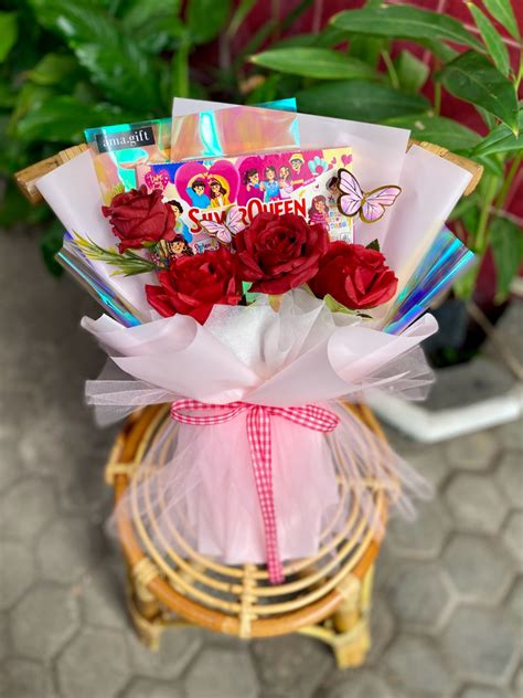 Jual Buket Coklat Valentine Bouquet Hologram Bunga Mawar Imitasi