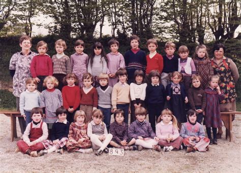 Photo de classe Moyenne Section 1980 1981 de 1980 école Eric Tabarly