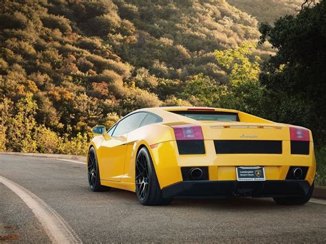 Yellow Lamborghini Wallpapers - Top Free Yellow Lamborghini Backgrounds ...