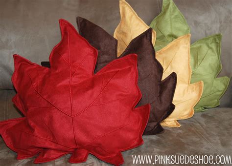 Fall Leaf Accent Pillows | pinksuedeshoe