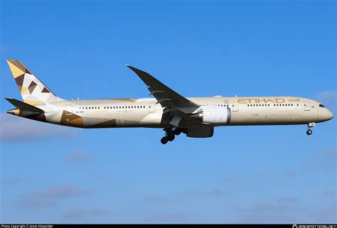 A6 BMC Etihad Airways Boeing 787 10 Dreamliner Photo By Joost Alexander