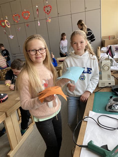 Experimentieren Forschen Und Bauen Volksschule St Marein Bei Neumarkt