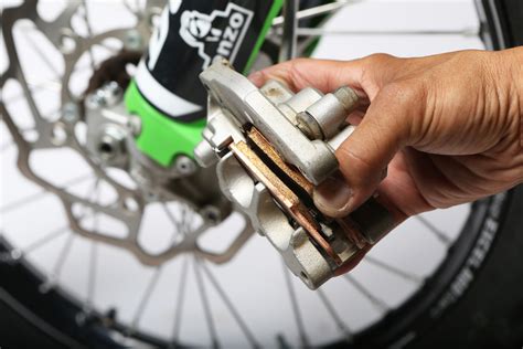 Prox Pro Mechanic Tip How To Change Dirt Bike Brake Pads