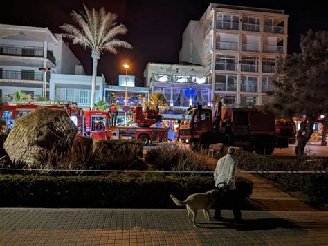 Derrumbe Del Medusa Beach Club Cuatro Muertos Y 16 Heridos Graves Al