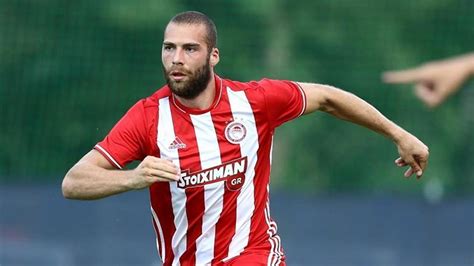 Sampdoria Kasami Ha Firmato Difesa Tra Mustafi E Papastathopoulos