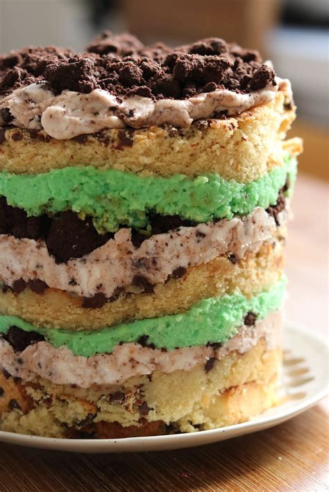 Momofuku Milk Bar Mint Cookies And Cream Layer Cake Joanne Eats Well With Others