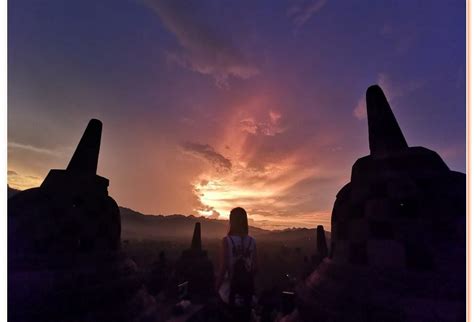 Borobudur Temple Sunrise Tour Yogyakarta - Java Heritage Tour