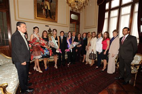 Reinas de Belleza en labor de apoyo a Comité de Damas Flickr