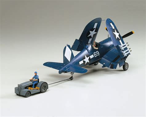 Vought F U D Corsair W Moto Tug Tamiya Kingshobby