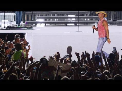 Kenny Chesney Concert Milwaukee