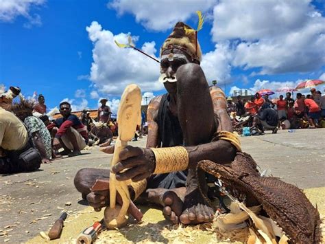 Filosofi Ukiran Di Festival Asmat Pokman Kumparan