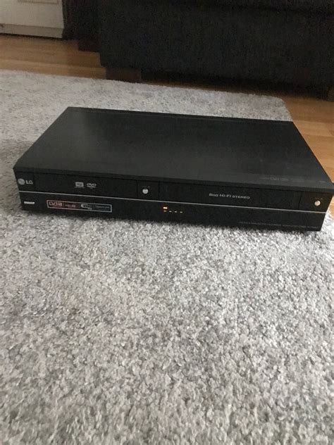 LG kombinerad VHS och DVD spelare Köp på Tradera 559095853