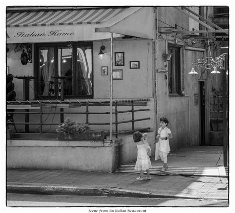 Boris' Photoblog: 2016 #22 - Scene From An Italian Restaurant