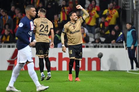 Ligue 1 Le RC Lens fait tomber le PSG pour la première fois de la