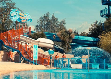 Depth Charge: Family Racing Water Slide | Thorpe Park Resort