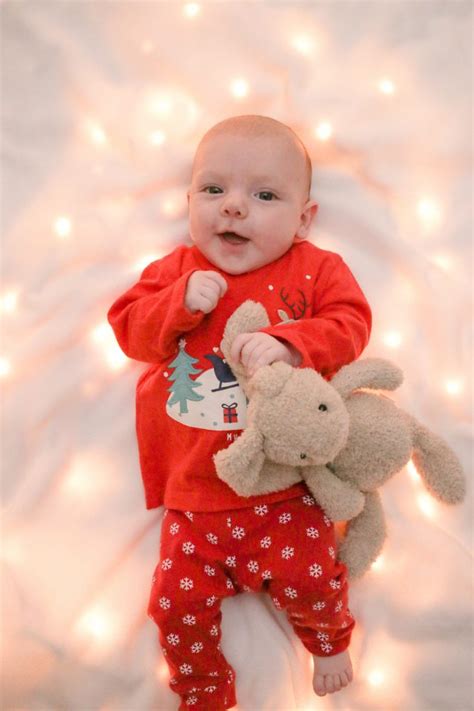 Baby Christmas Photoshoot - Hello Deborah