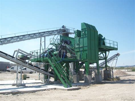 Recycling plant for building materials