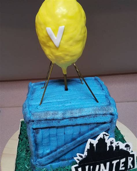 Fortnite Drop Box Cake