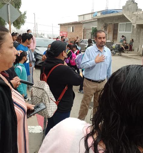 Padres De Familia Toman Escuela En Rosarito Por Falta De Maestro Noticias De Tijuana El