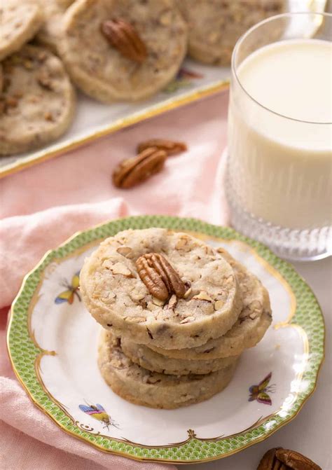 Pecan Sandies - Preppy Kitchen