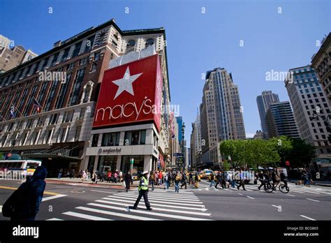 34th Street, New York, USA Stock Photo - Alamy