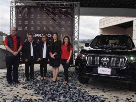 Corporaci N Flores Presenta Nueva Land Cruiser Prado