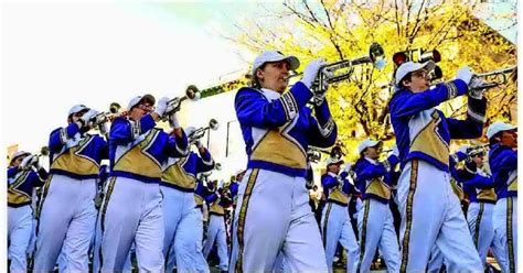 University Of Northern Iowa Homecoming Parade