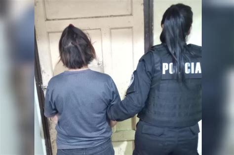 Una mujer que tenía pedido de captura fue detenida en pleno centro