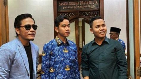 Jadwalkan Kampanye Kali Seminggu Prabowo Hari Jumat Gibran Pilih