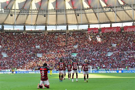 Flamengo x Madureira recorde de público em 2024 no Brasil confira