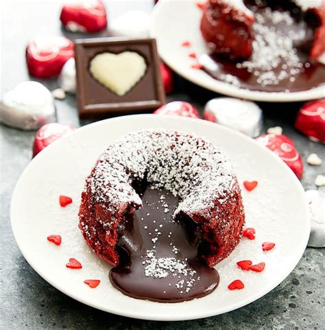 Red Velvet Molten Lava Cakes - Kirbie's Cravings