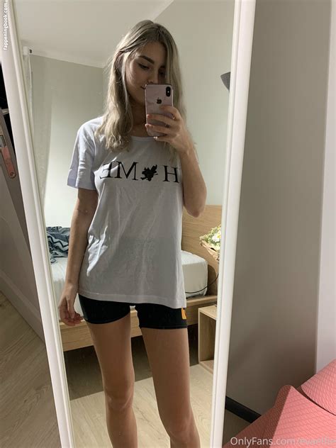 Eva Elfie Evaelfie Nude OnlyFans Leaks The Fappening Photo