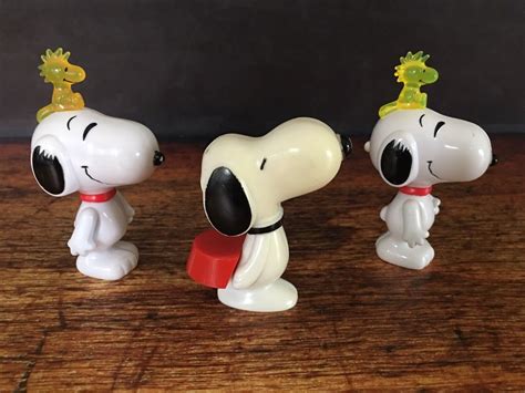 Charlie Brown Snoopy Plastic Figurine Whistle Woodstock Figure