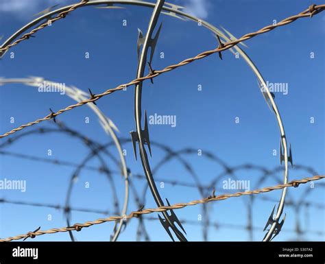 Razor Wire Barricade Hi Res Stock Photography And Images Alamy