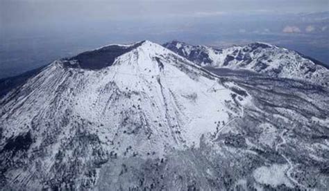 Temperature Ancor Pi Basse Torna La Neve Sul Vesuvio E Nel Napoletano