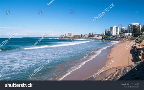 41 Sea Wall Cronulla Images, Stock Photos & Vectors | Shutterstock