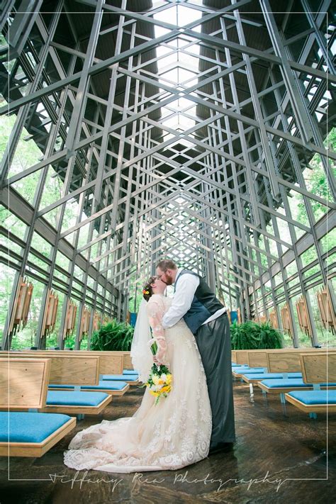 Glass Chapel Wedding Thorncrown Chapel Eureka Springs Unique Wedding Chap… Northwest