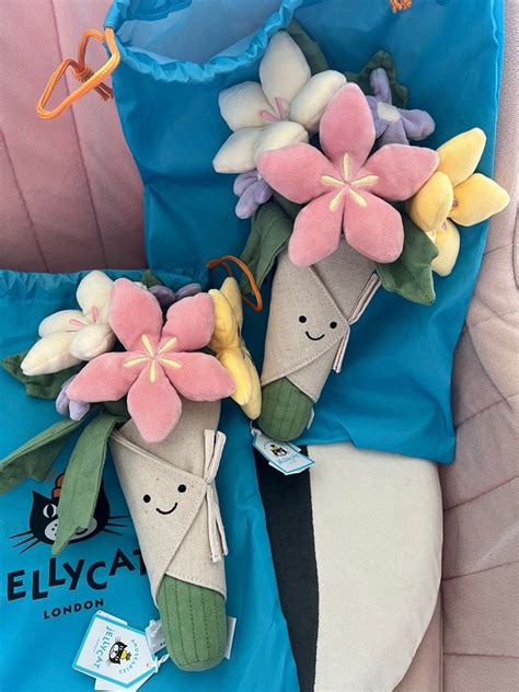 Jellycat Amuseable Bouquet Of Flowers Hobbies Toys Stationery