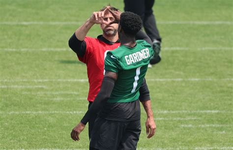 Jets Aaron Rodgers And Sauce Gardner Unveil Crazy New Handshake Are