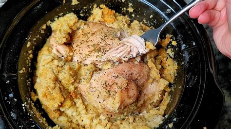 Chicken And Dressing In The Slow Cooker Easy Chicken Stuffing Recipe Youtube