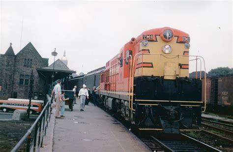 Fairbanks-Morse Trainmaster TM-1 demonstrator northbound at Hartford ...