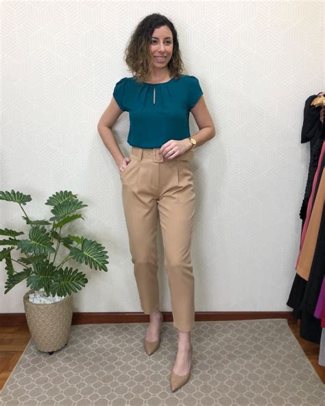 Calça alfaiataria feminina bege sisal Allux Boutique