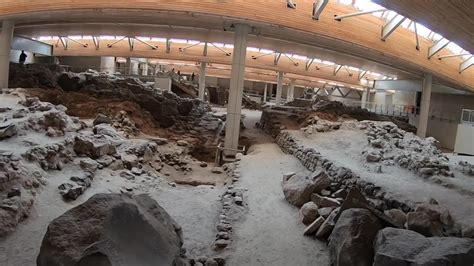 Ancient Akrotiri: A Short Tour