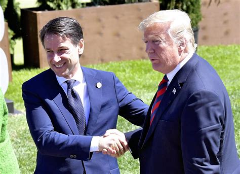 Donal Trump elogia il premier italiano Giuseppe Conte È fantastico