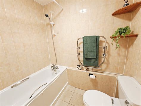 1+ bedroom flat/apartment for sale in Sullivan Close, London, SW11