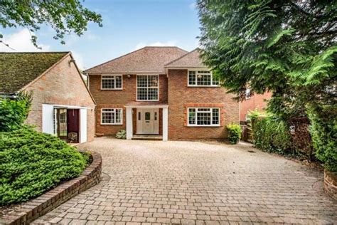 5 Bedroom Detached House For Sale In Box Lane Hemel Hempstead Hp3