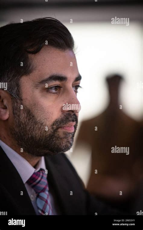 Humza Yousaf MSP del Partido Nacional Escocés SNP candidato a la